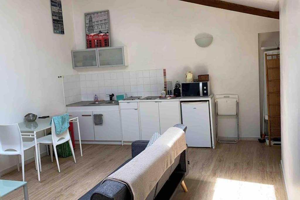 Le Saint-Lazare Appartement Au Calme Intra Muros Awinion Zewnętrze zdjęcie